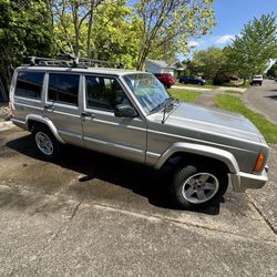 2000 Jeep Cherokee