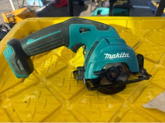 Makita 12V max CXT Lithium-Ion Cordless 3-3/8 in. Circular Saw