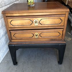 1 Night Stand  Vintage  Style 