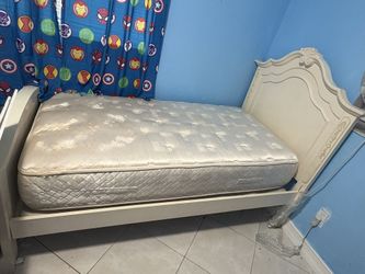 Twin Princess Bed