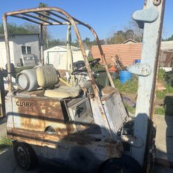 Clark Forklift 