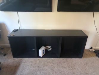 Entertainment center