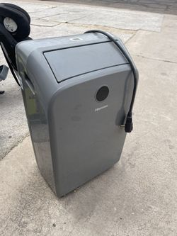 Hisense 12,000 BTU Dual Hose Portable Air Conditioner