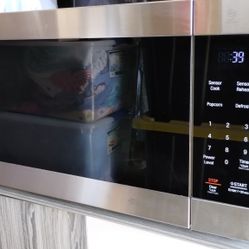 LG Microwave With Smart inverter Technology