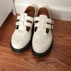 White Dr Martens Air Wair