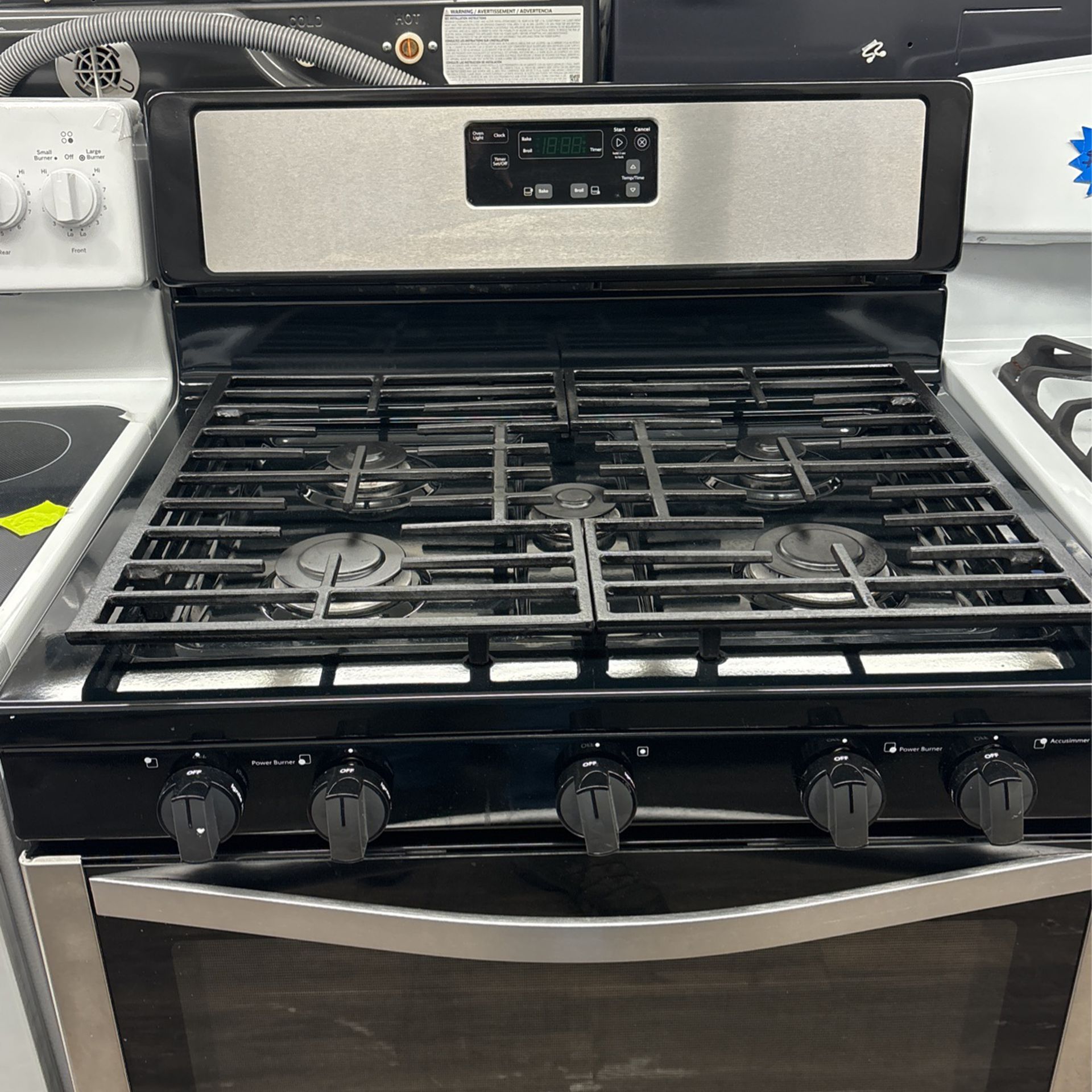 Whirlpool. Gas Stove And Oven 