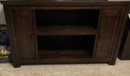 Hardwood Solids TV Stand