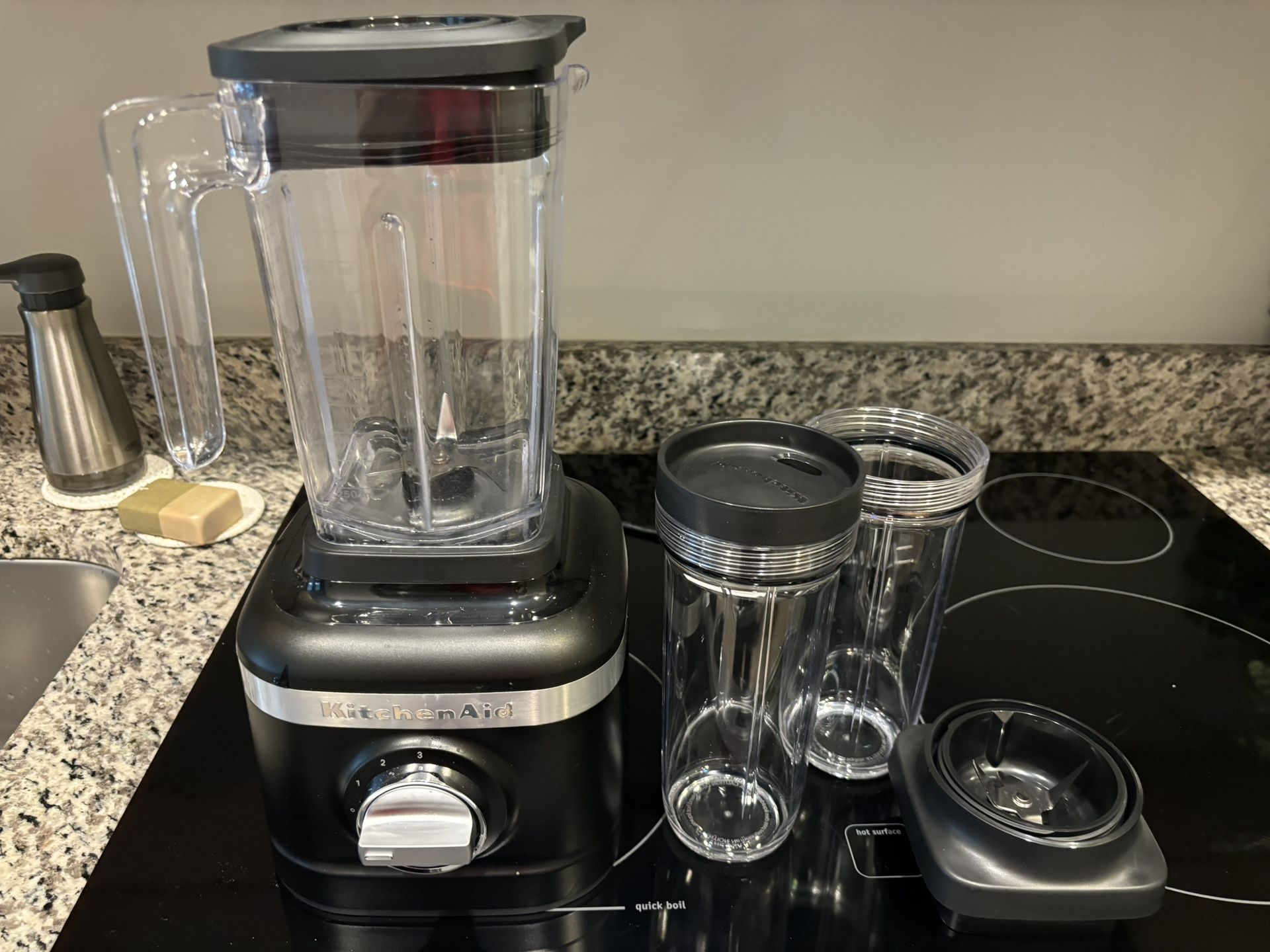 Kitchen aid K150 Blender