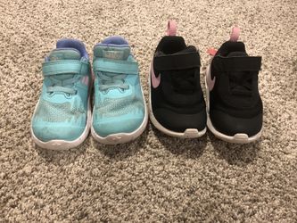 Toddler Nike sneakers size 6