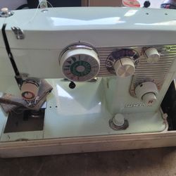 Sewing Machine 