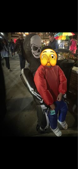 Kids costume medium