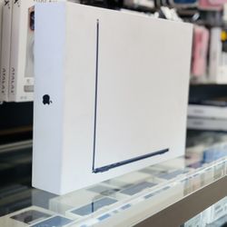 MacBook Air M3 Chip 13 Inch 1TB