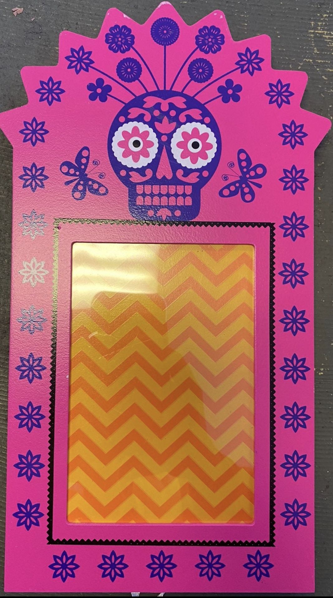 Pink color pic frame
