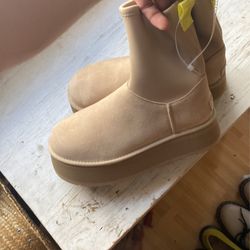 Ugg Boots Size 8W