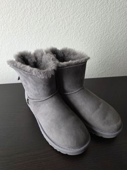 New Ugg Boots size 10