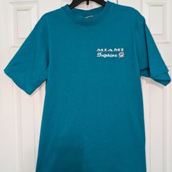Vintage Miami Dolphins NFL Short Sleeve T-Shirt Mens Size Medium Embroidered