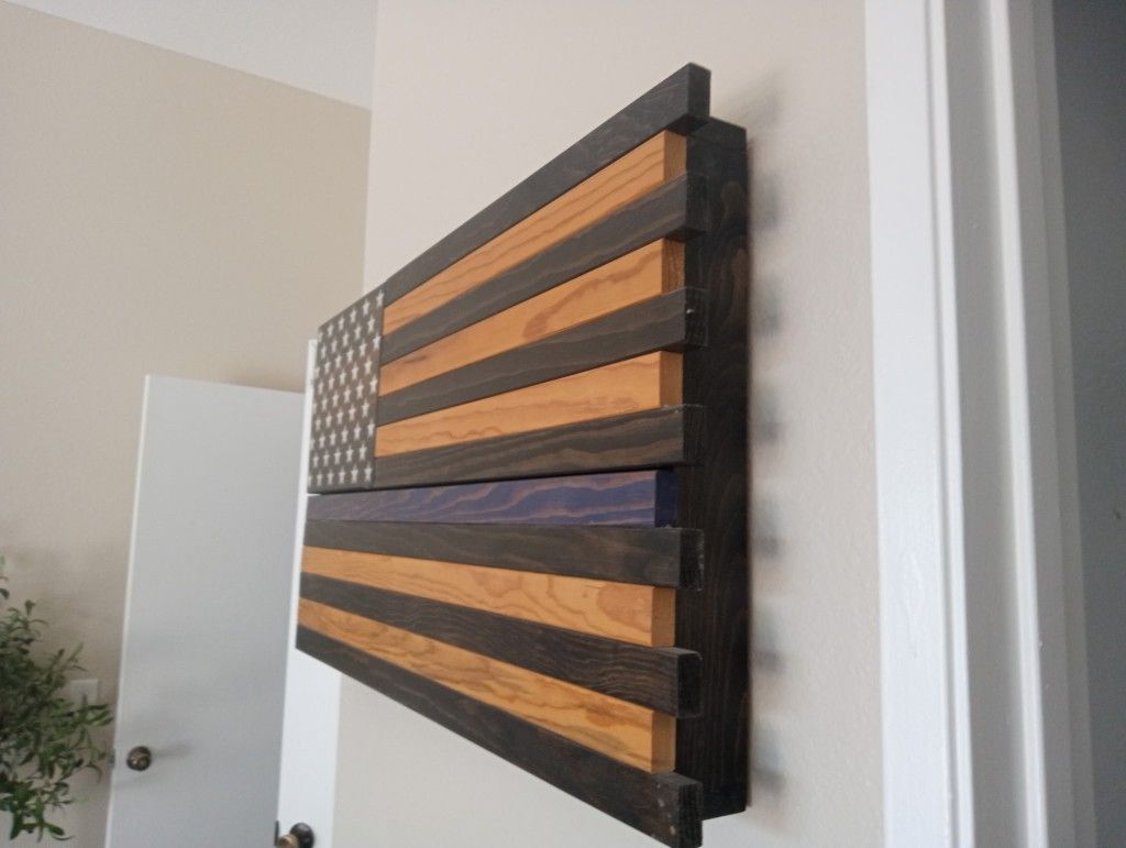 Flag Concealment Gun Safe