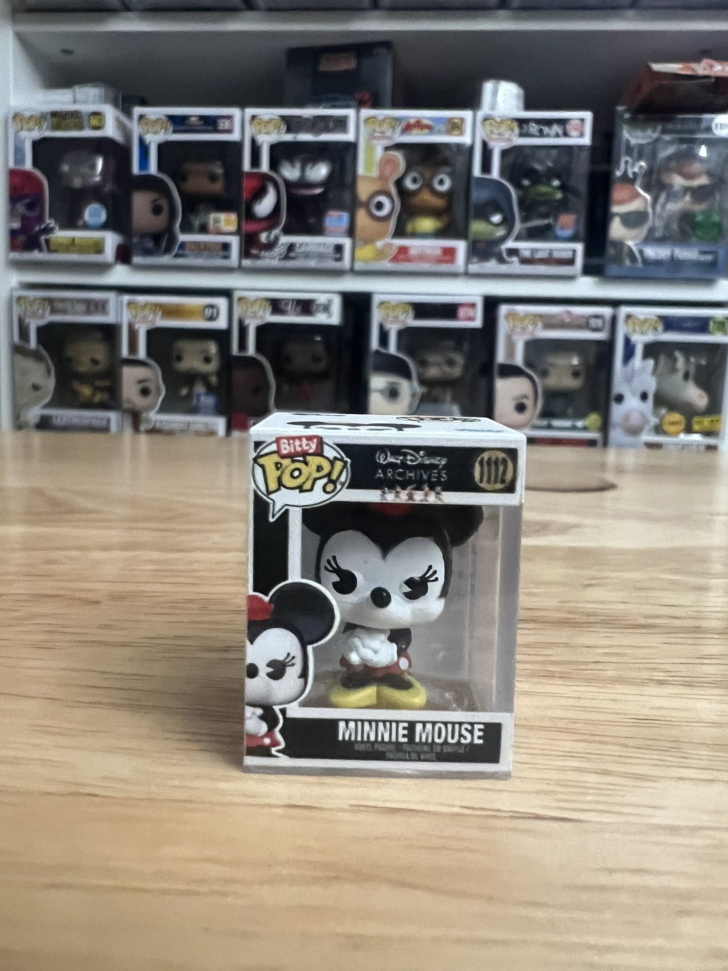 BITTY Minnie Mouse Hands Folded Funko Pop #1112 Walt Disney Archives Mickey Girl