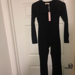 Tik tok Shop Jumpsuit Size Medium Brand New 