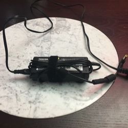 Laptop charger for Toshiba