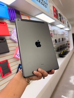 iPad 9th gen 64gb WiFi LTE
