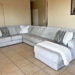 Modern Oversized Grey U Shaped Sectional 
