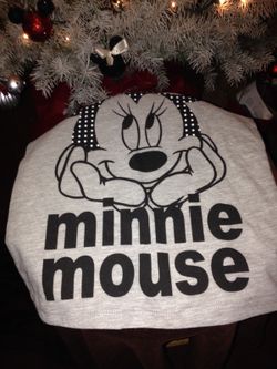 Minnie Mouse shirt