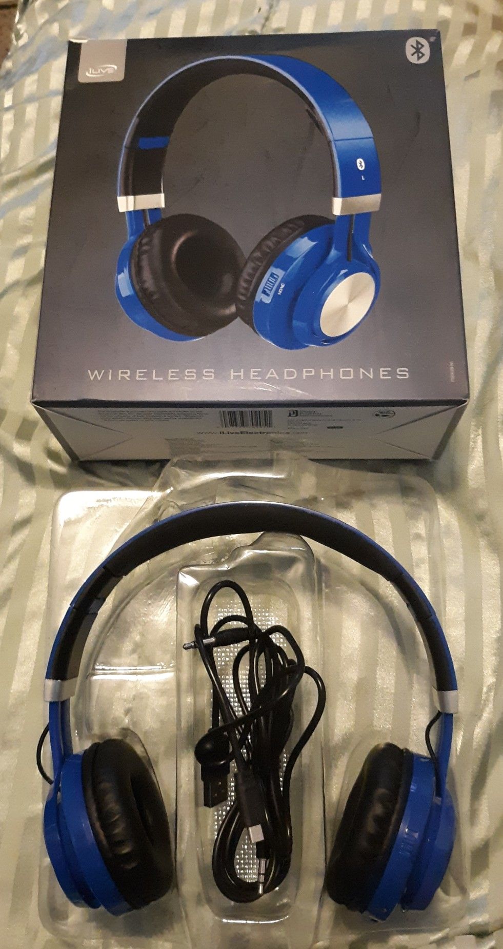 iLive Adjustable Bluetooth Headphones, blue color