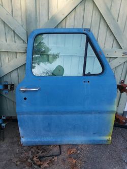 1971 ford pickup driver/passenger door