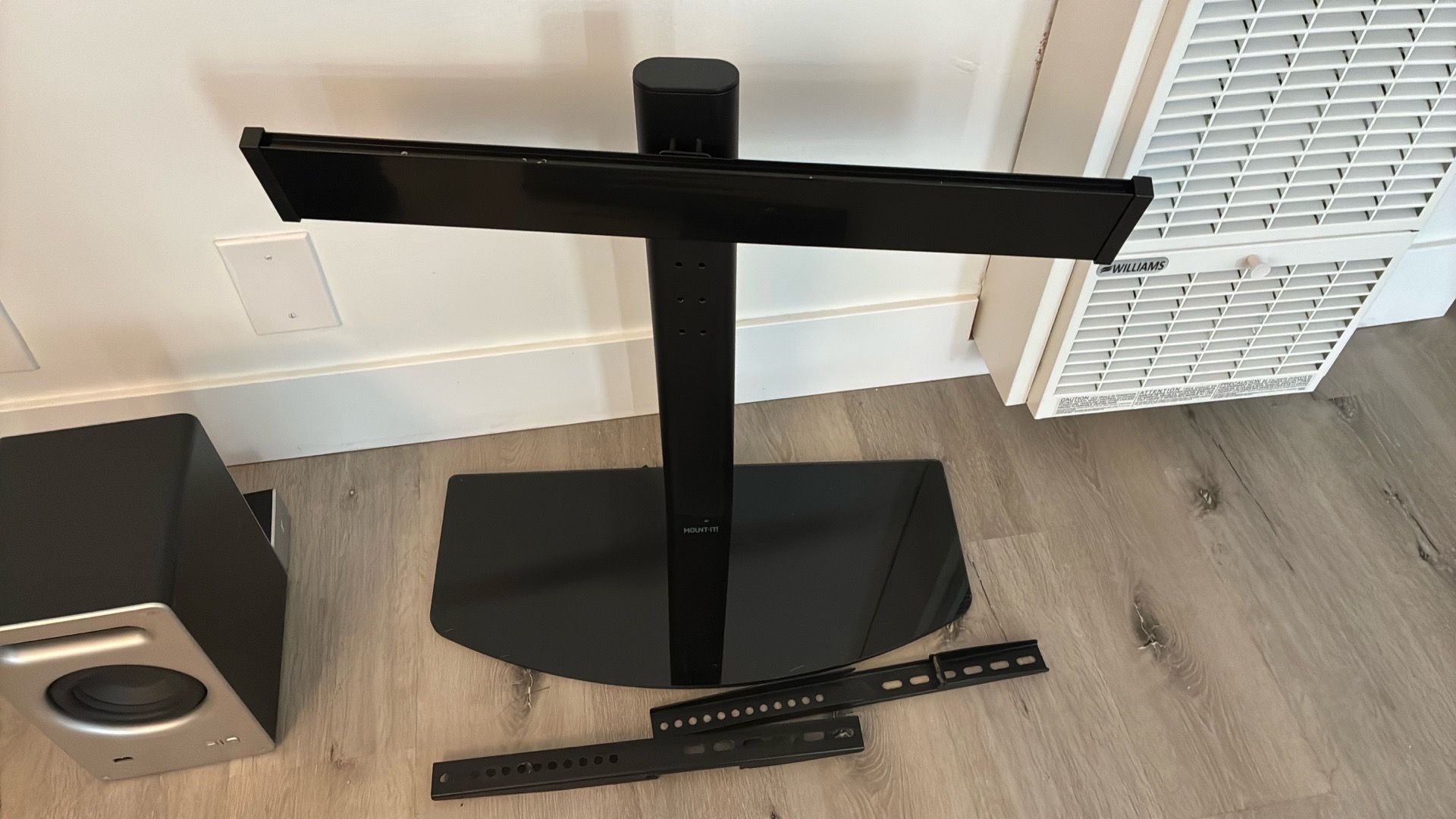 TV stand - adjustable