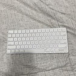 Apple Keyboard