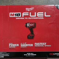 Milwaukee M18 Fuel Impact Wrench 1/2 High Torque Kit 