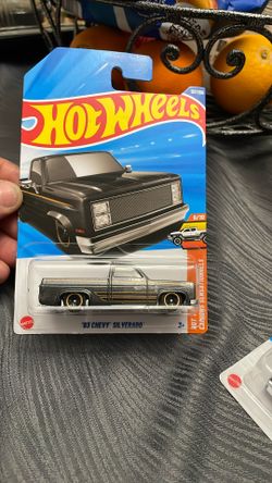 Hot Wheels 83 Chevy Silverado