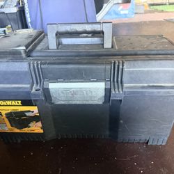 Dewalt 1 Touch Toolbox 