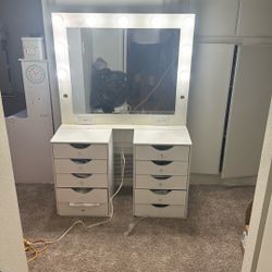 Make up vanity