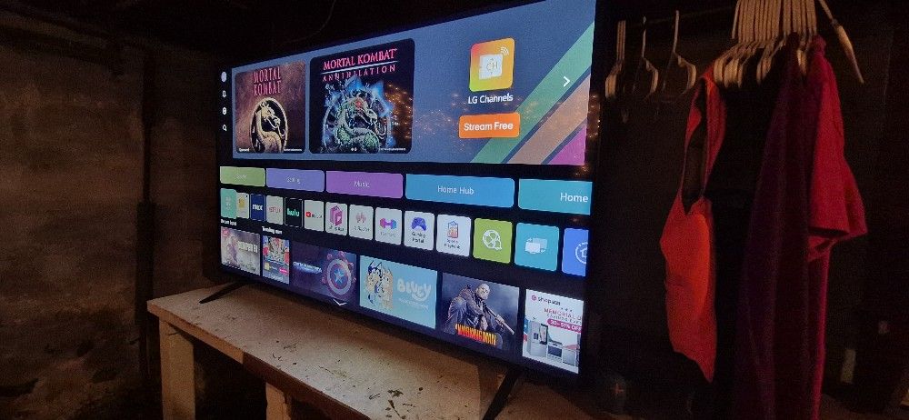 75" LG Smart Tv