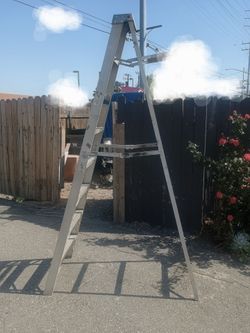 8 ft. A-FRAME LADDER