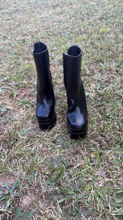 Black Boots Fashion Nova size 8.5