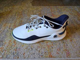 G4 Golf Shoes