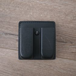 Magazine holder