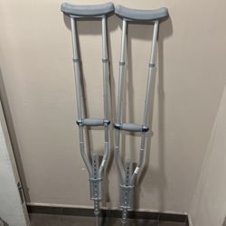 Crutches (adult)