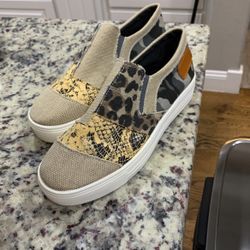 Women’s Shoes Slip On 