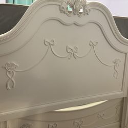 White full size Disney bed