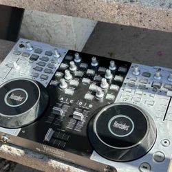 Hercuels Dj Console 4-x