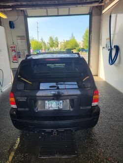 2004 Ford Escape Thumbnail