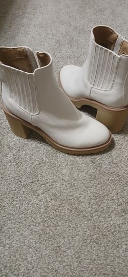 Brand New Stylish Boots 