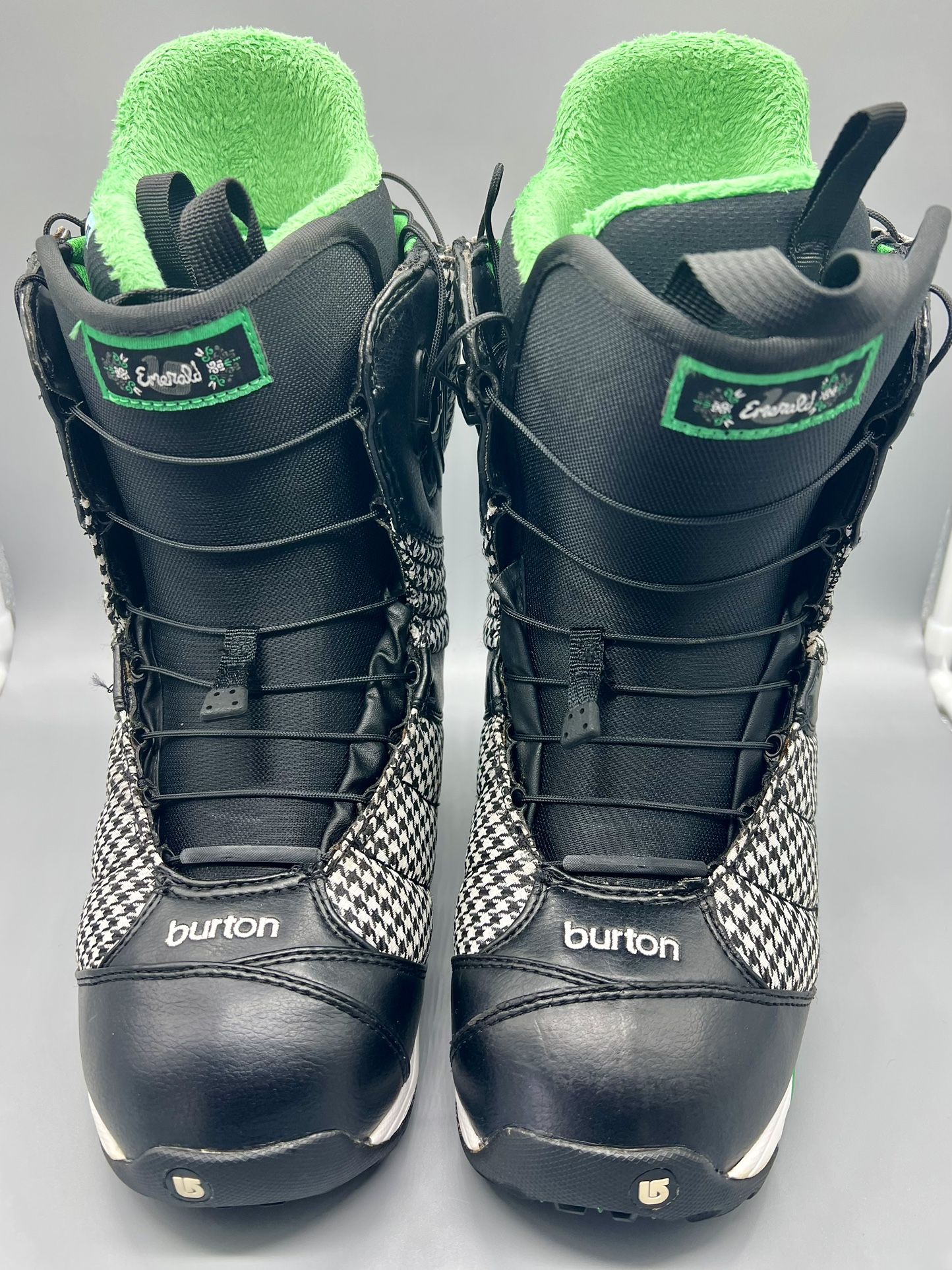 Used women’s Burton Emerald snowboarding boots Size 7.5