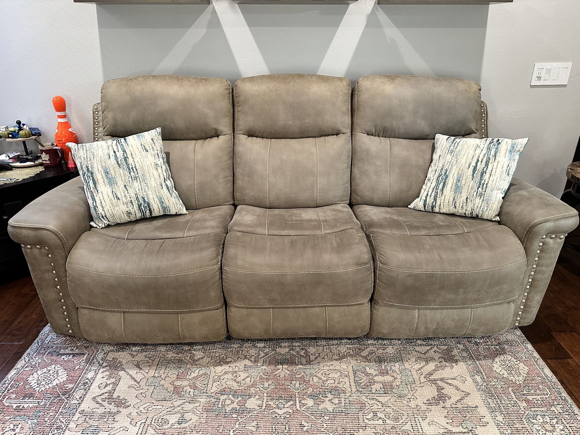Reclining Sofa & Loveseat With Storage Compartment