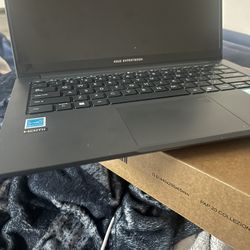 ASUS ExpertBook 