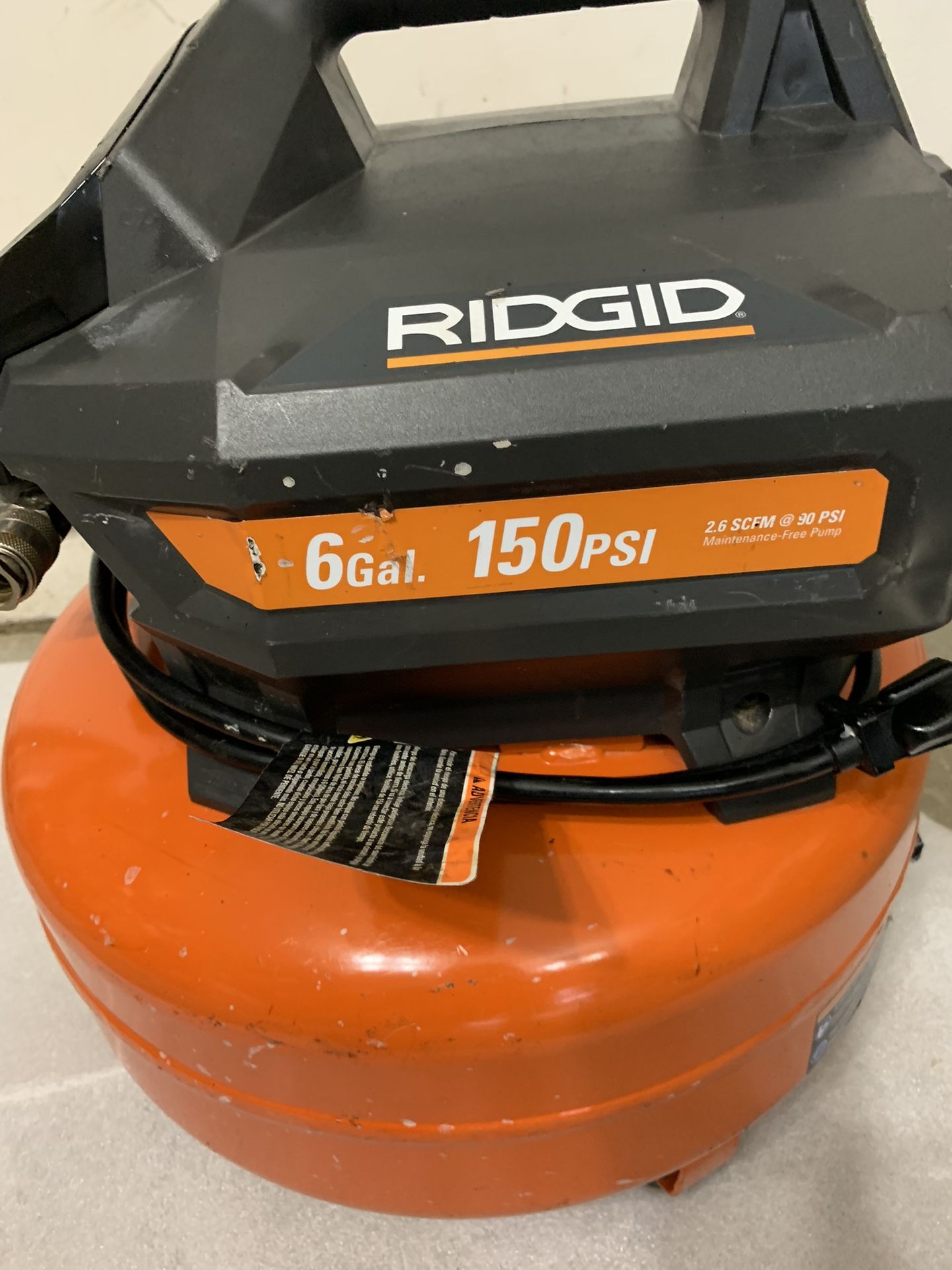 RIDGID RIDGID 6 Gal. Portable Electric Pancake Air Compressor